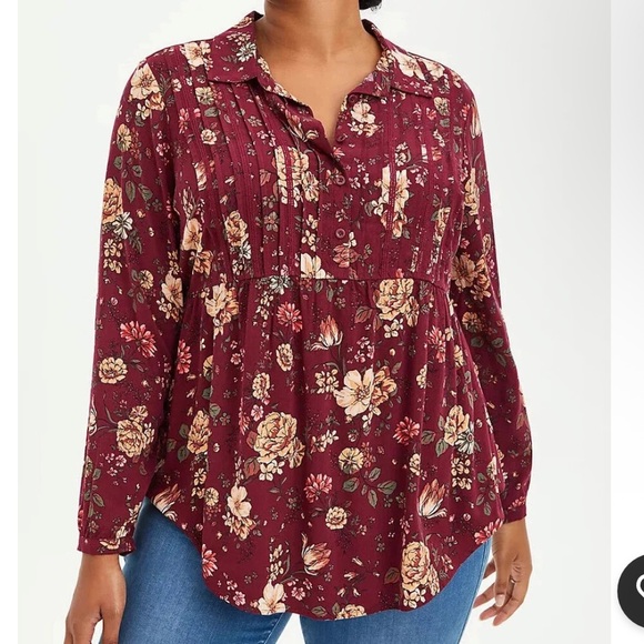 Torrid Floral Textured Stretch Rayon Purple Floral Lace Trim Tunic Size 1 - Picture 1 of 7